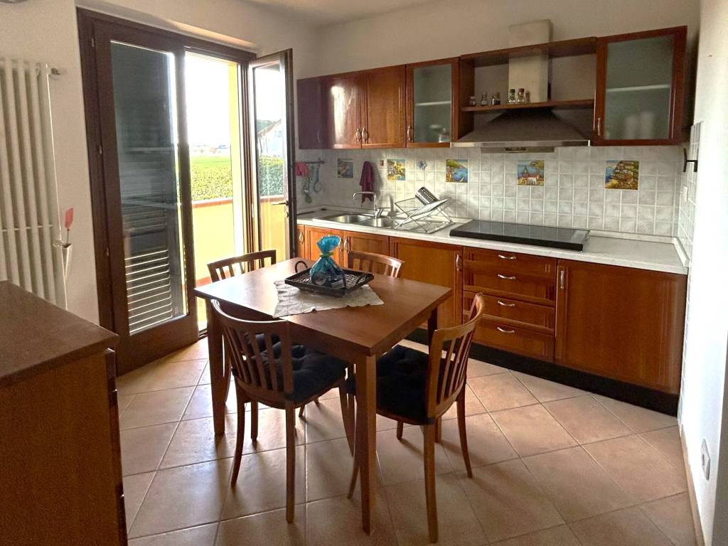 Appartamento a Castiglione del lago in Via Trasimeno - Foto 2