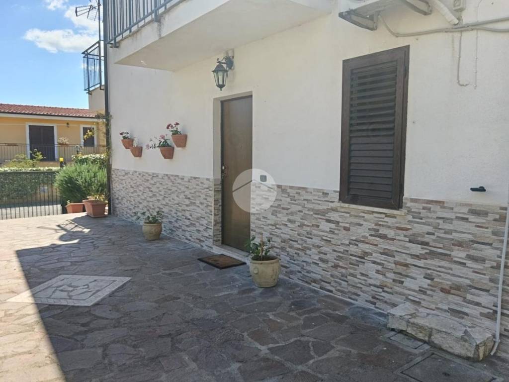 Villa a Mendicino in Via Maria Montessori, 29 - Foto 5