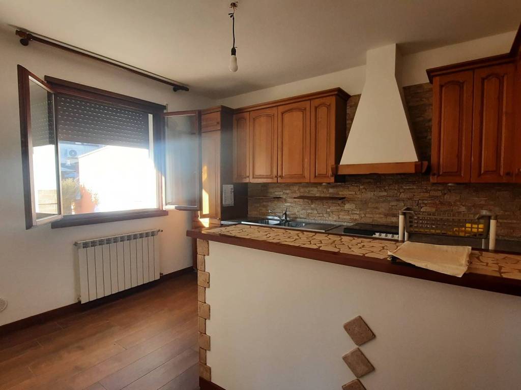 Villa a Arquà polesine in Via Papa Giovanni XXIII, 124 - Foto 5