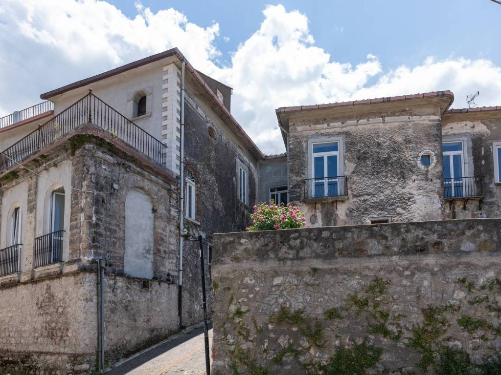 Casa indipendente a Solofra in Via Michele Napoli - Foto 3