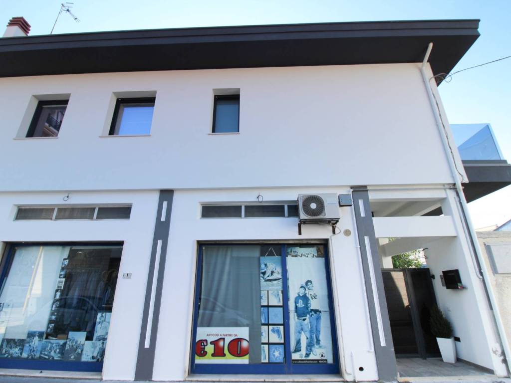 Appartamento a Roseto degli abruzzi in Via Nazionale - Foto 2