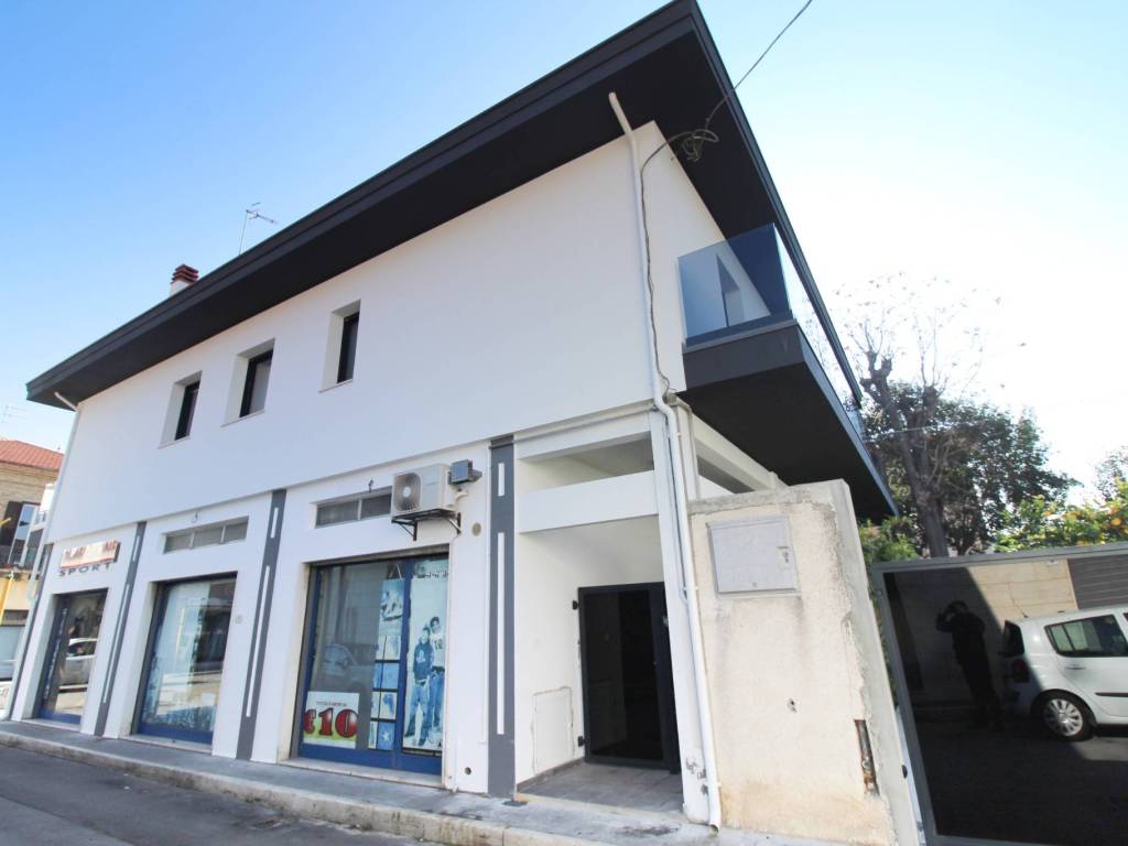 Appartamento a Roseto degli abruzzi in Via Nazionale - Foto 3