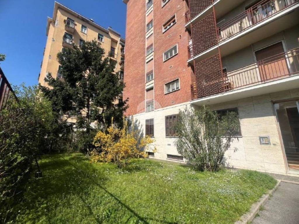 Appartamento a Milano in Via Camillo Prampolini, 12 - Foto 1