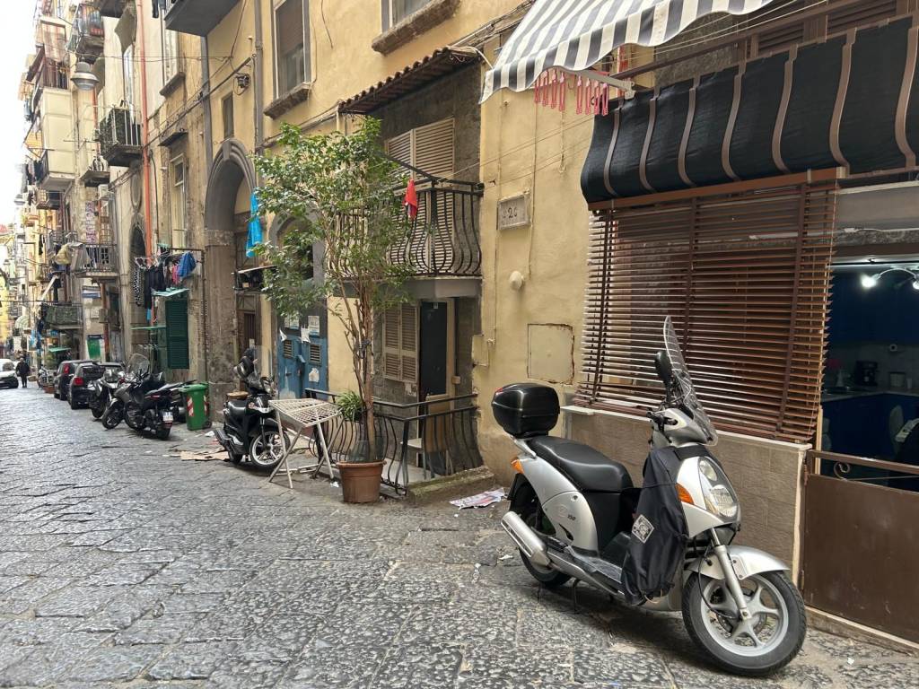 Appartamento a Napoli in Via del Formale - Foto 4