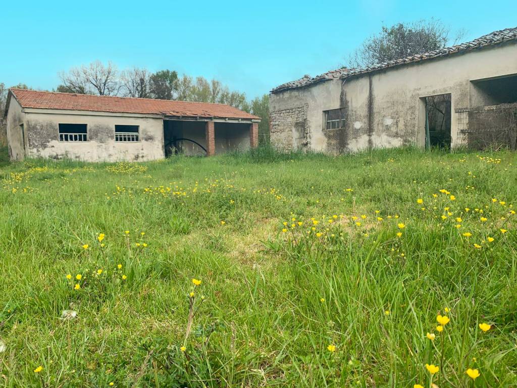 Rustico / casale a Perugia in Strada La Bruna Palazzetta - Foto 2