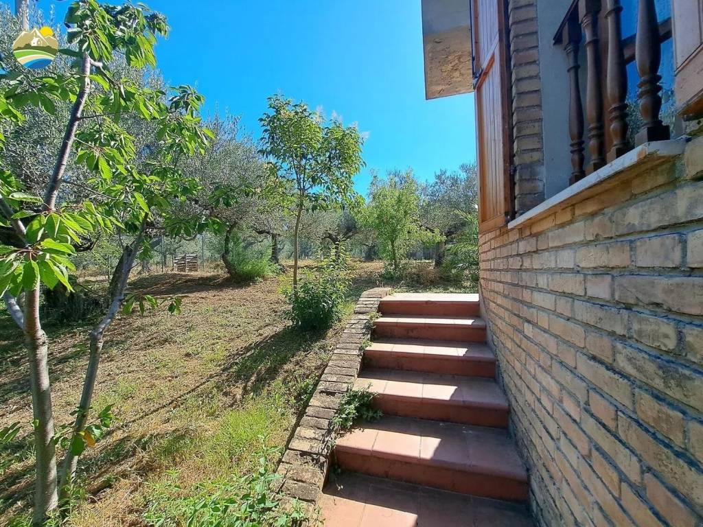 Villa a Collecorvino in Via Scanno - Foto 5