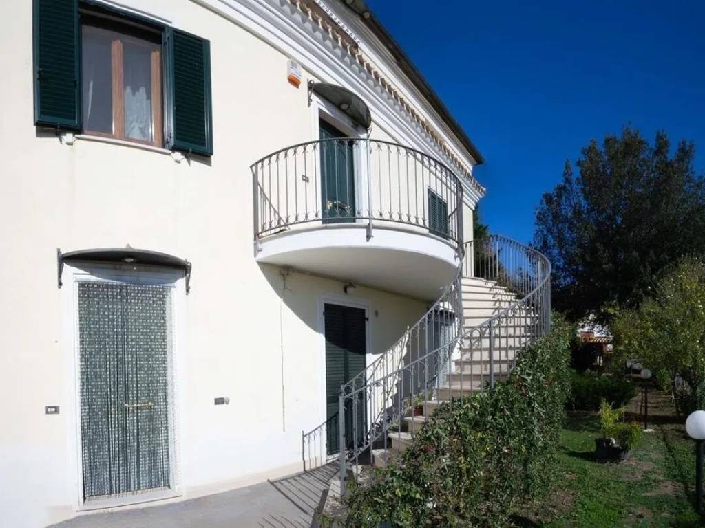 Villa a Atri in Sp30 - Foto 4