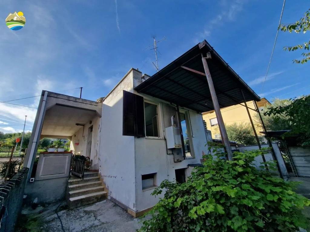 Villa a Notaresco in Ss553 - Foto 4