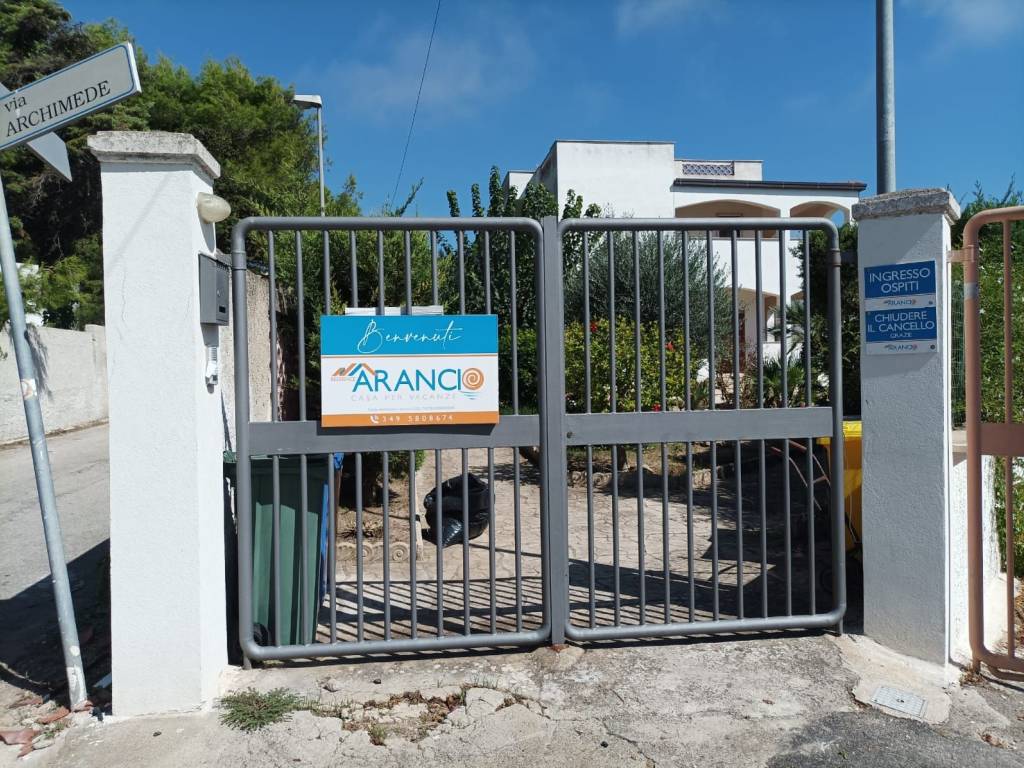 Villa a Leporano in Via Archimede, 150 - Foto 2