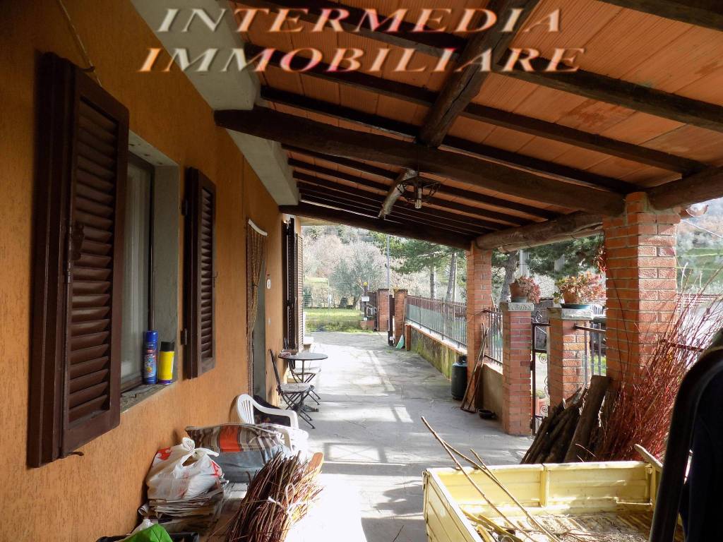 Casa indipendente a Loro ciuffenna in Strada Comunale di Sercognano - Foto 2
