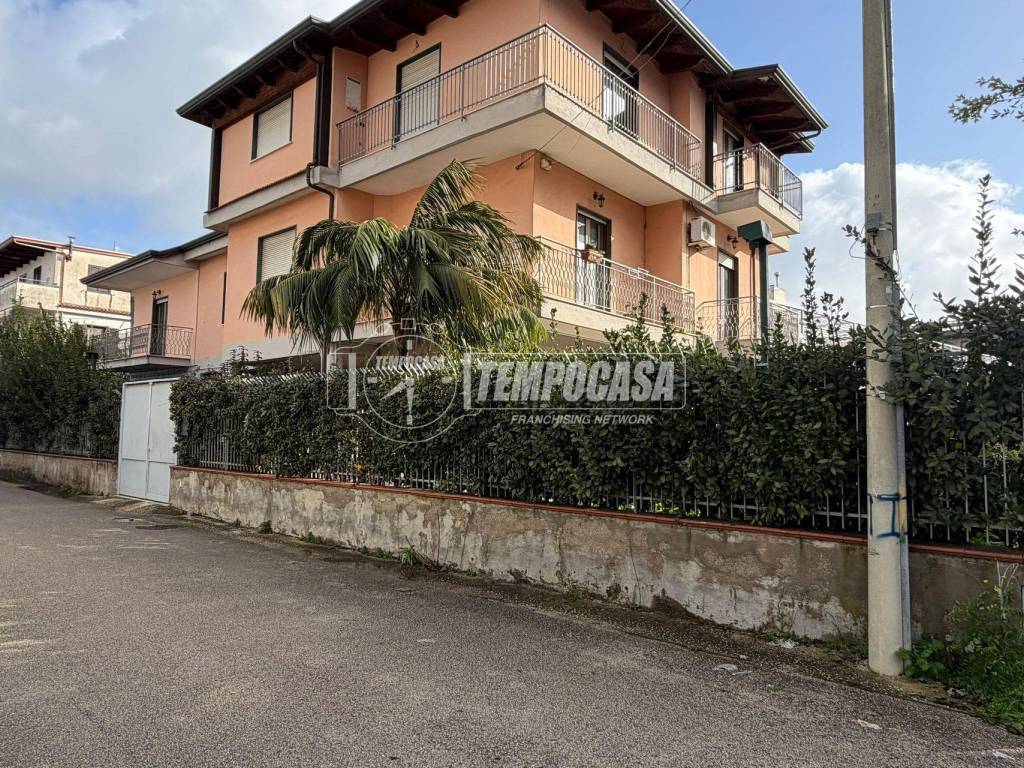Villa a Aversa in Viale Europa 318 - Foto 2