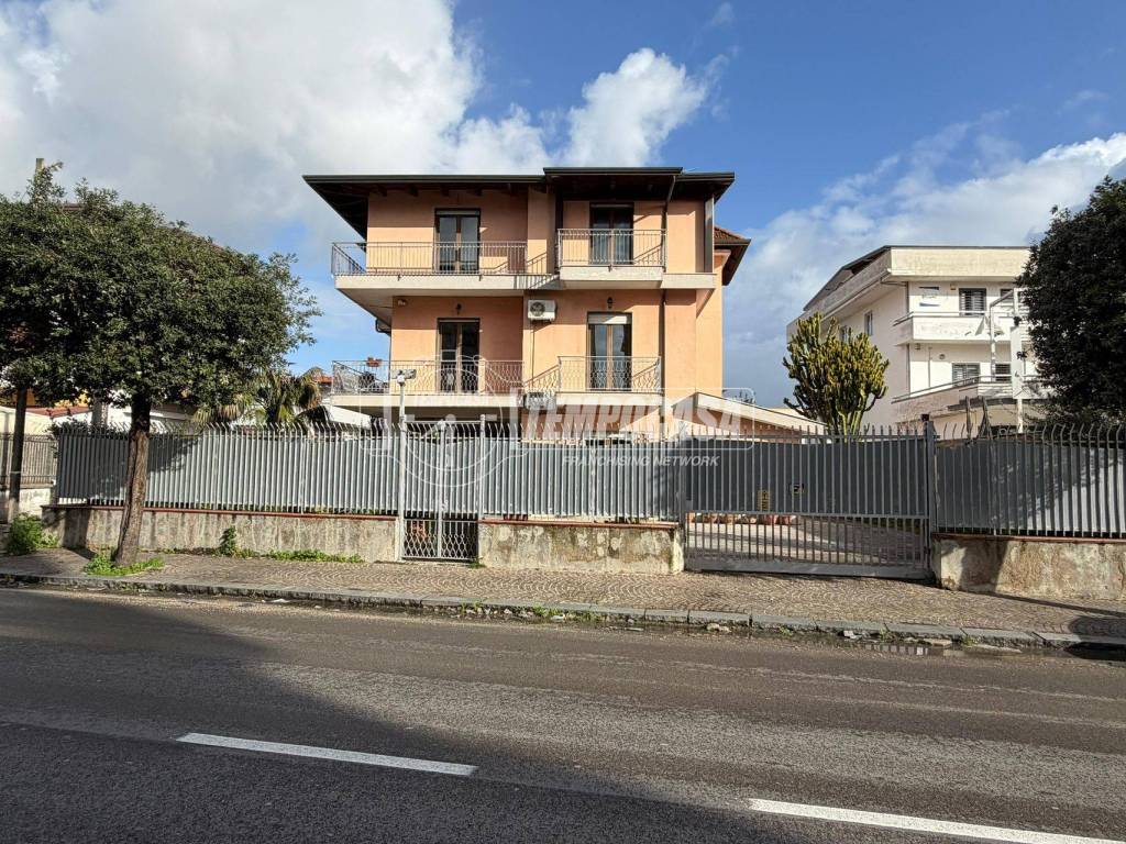 Villa a Aversa in Viale Europa 318 - Foto 3