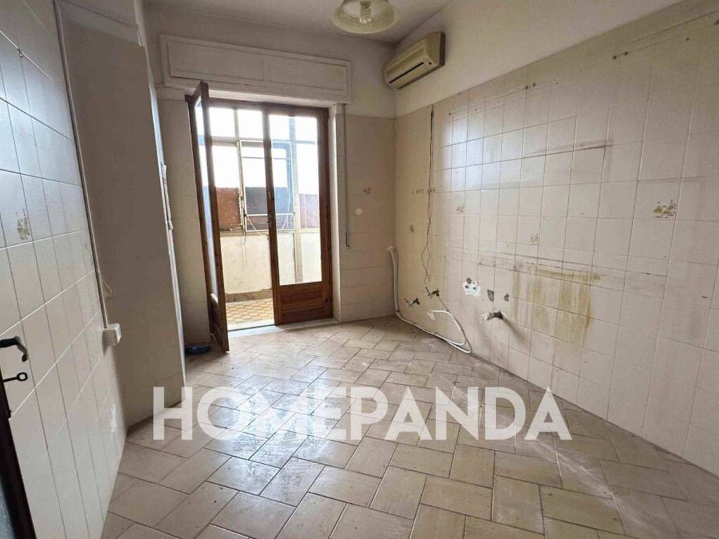 Appartamento a Riposto in Via Giuseppe La Farina, 1 - Foto 2