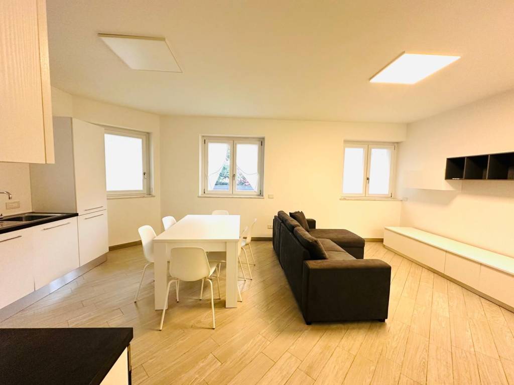 Appartamento a Cerro maggiore in Via Cappuccini - Foto 2