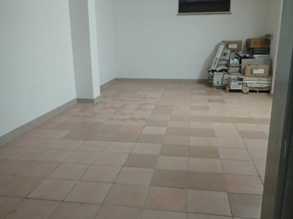 Box / garage a Lecce in Via Francesco Milizia - Foto 4