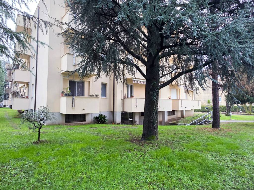 Appartamento a Verano brianza in Via 24 Maggio, 55 - Foto 3