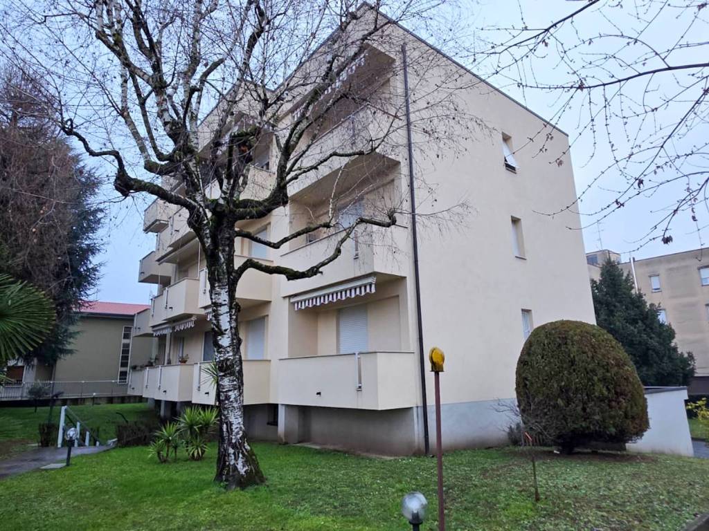 Appartamento a Verano brianza in Via 24 Maggio, 55 - Foto 5