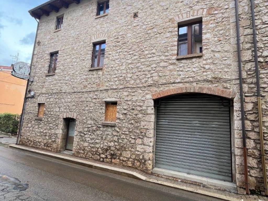 Immobile a Fondi in Via Fabio Filzi, 35 - Foto 3