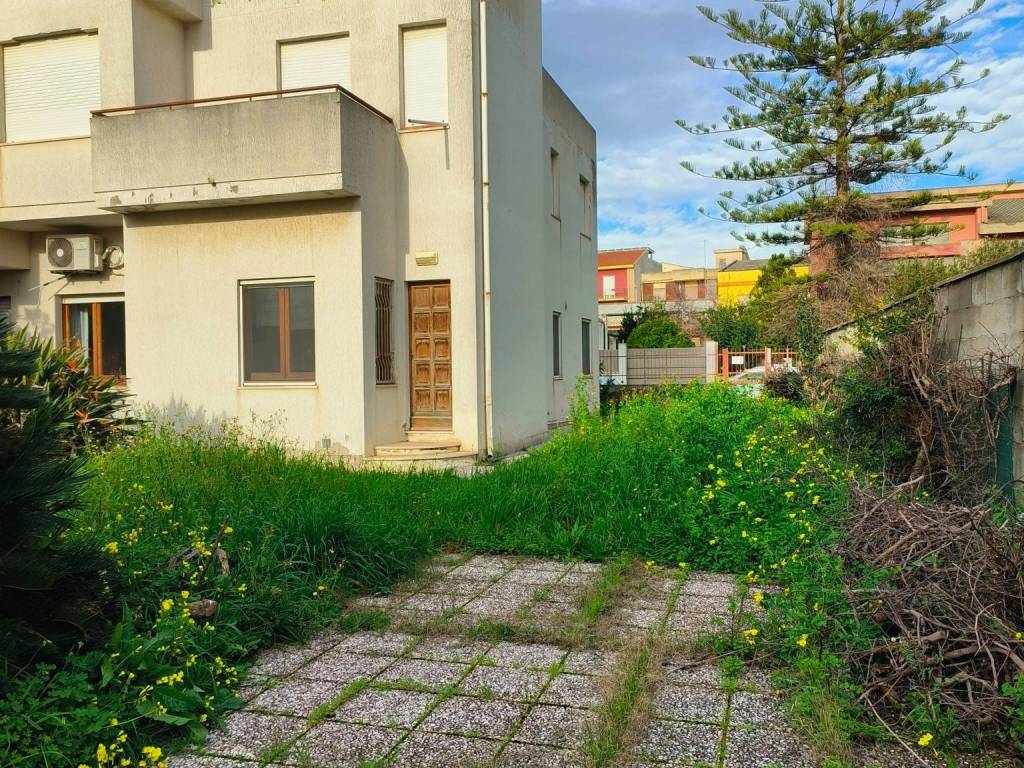 Villa a Selargius in Via Aldo Moro, 12 - Foto 2