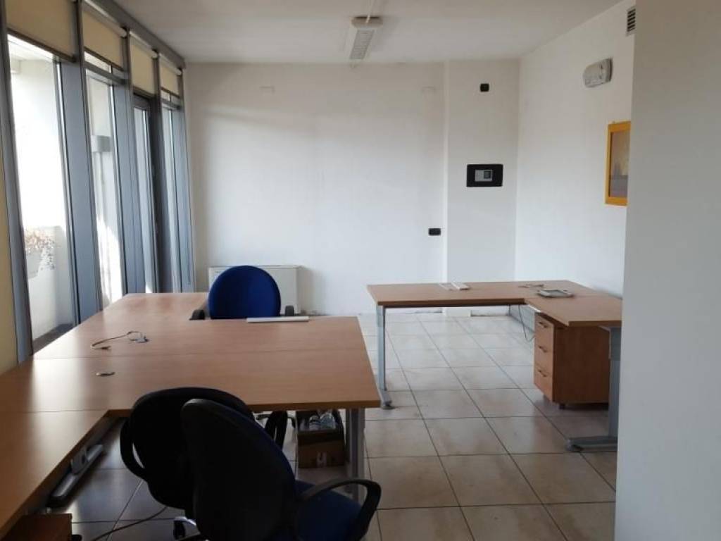 Immobile a Gallarate in Piazza Francesco Buffoni - Foto 3