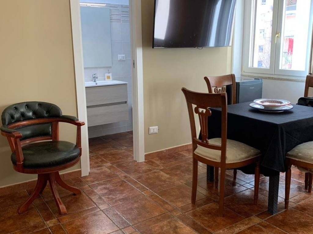 Appartamento a Salerno in Via Andrea Guglielmini - Foto 2