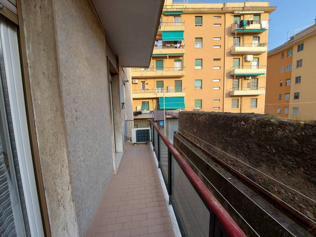 Appartamento a Genova in Via Domenico Oliva, 28 - Foto 4