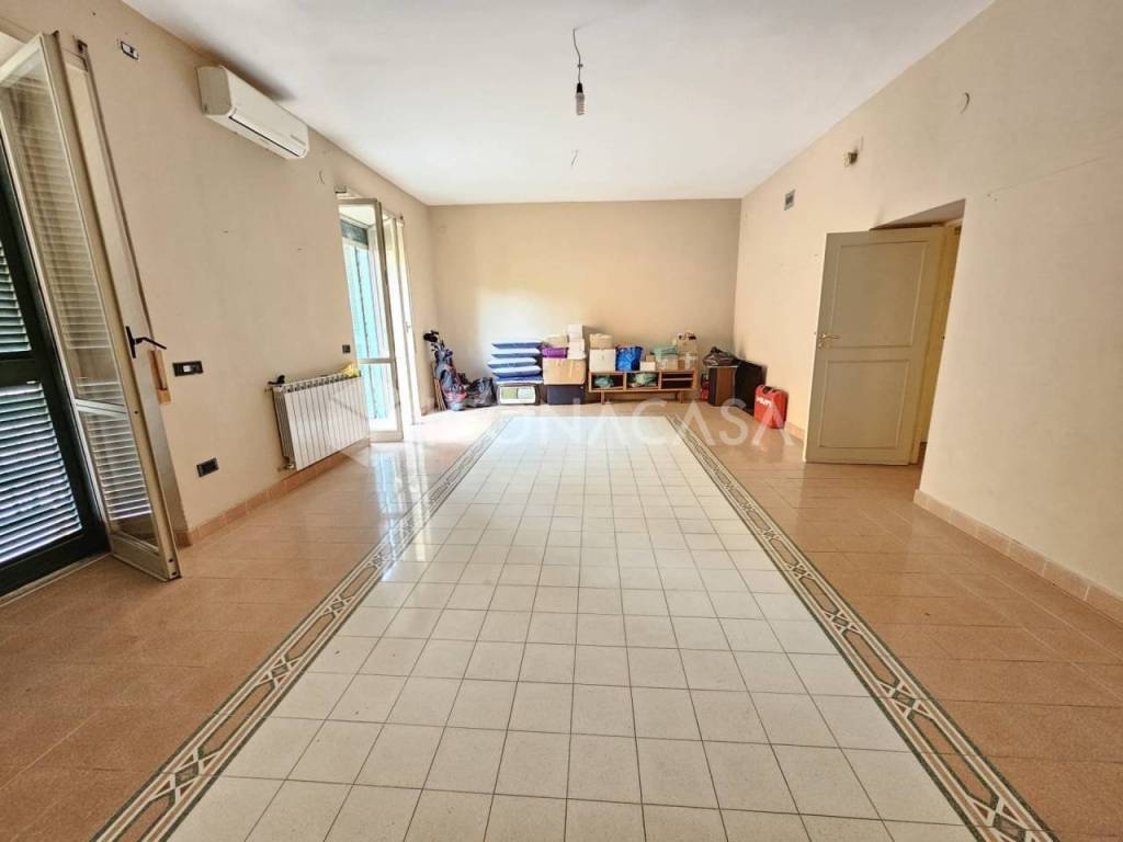 Appartamento a Pozzuoli in Viale Villa Bianca, 4 - Foto 2