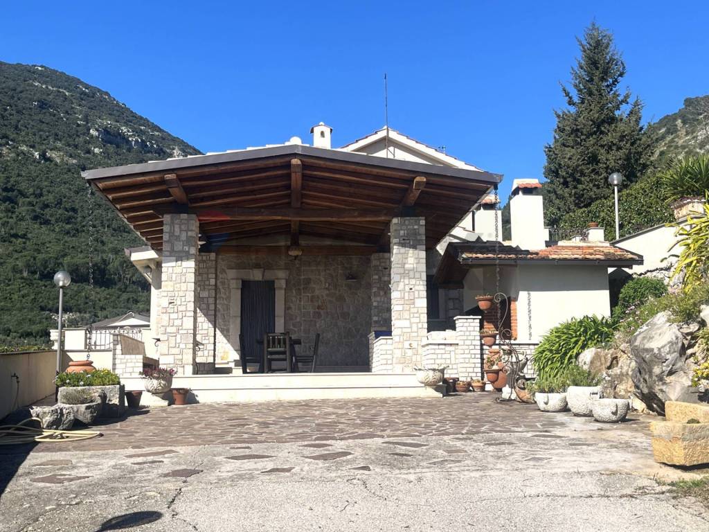 Villa a Terracina in Via Campolungo, 34 - Foto 2