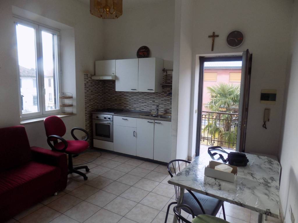 Appartamento a Binasco in Via Roma - Foto 5