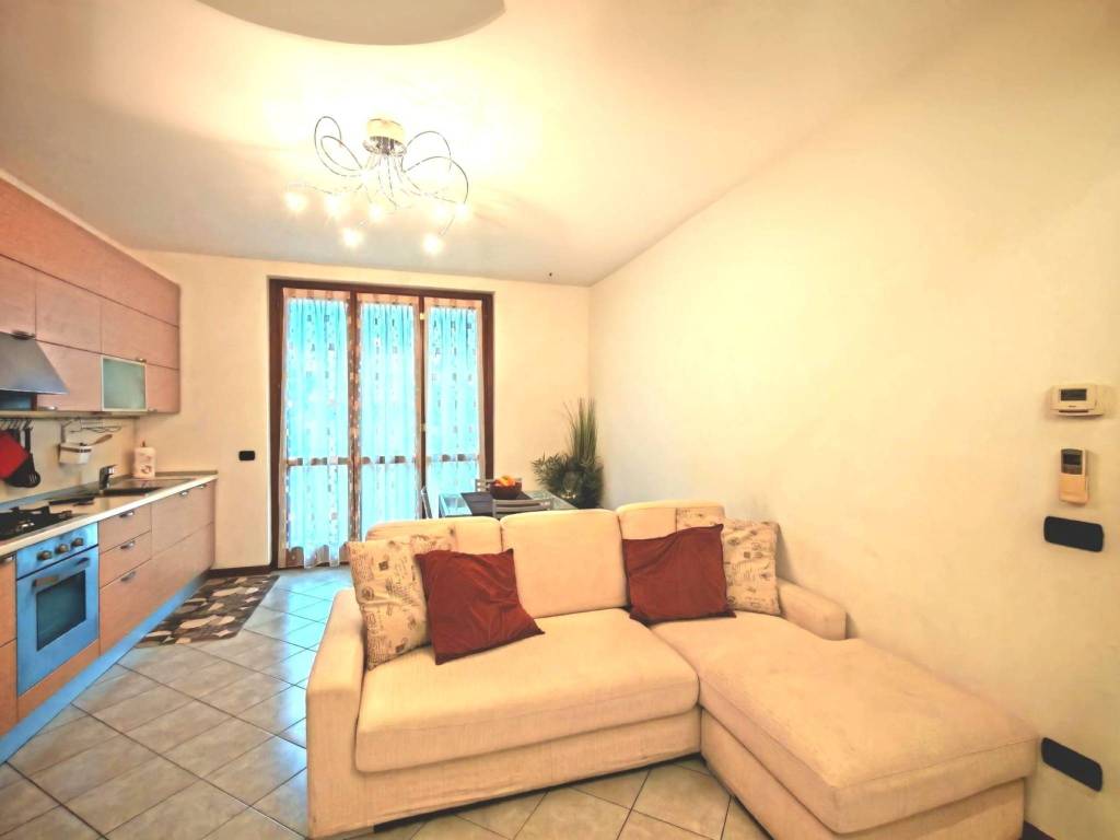 Appartamento a Solza in Via Gioacchino Rossini - Foto 2