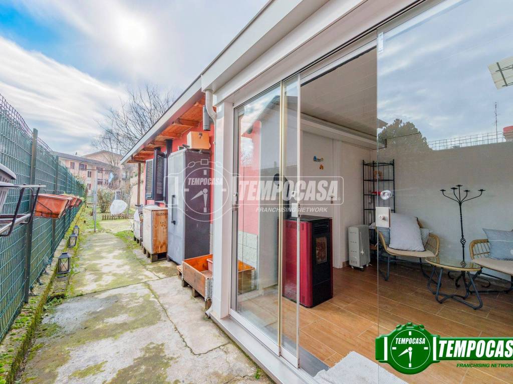 Casa indipendente a Lacchiarella in Via Vittorio Veneto - Foto 2