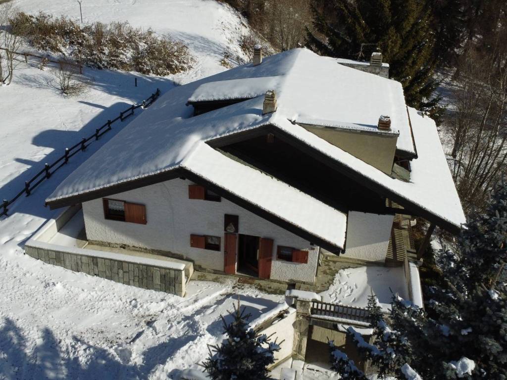 Villa a Torgnon in Frazione Pecou - Foto 2