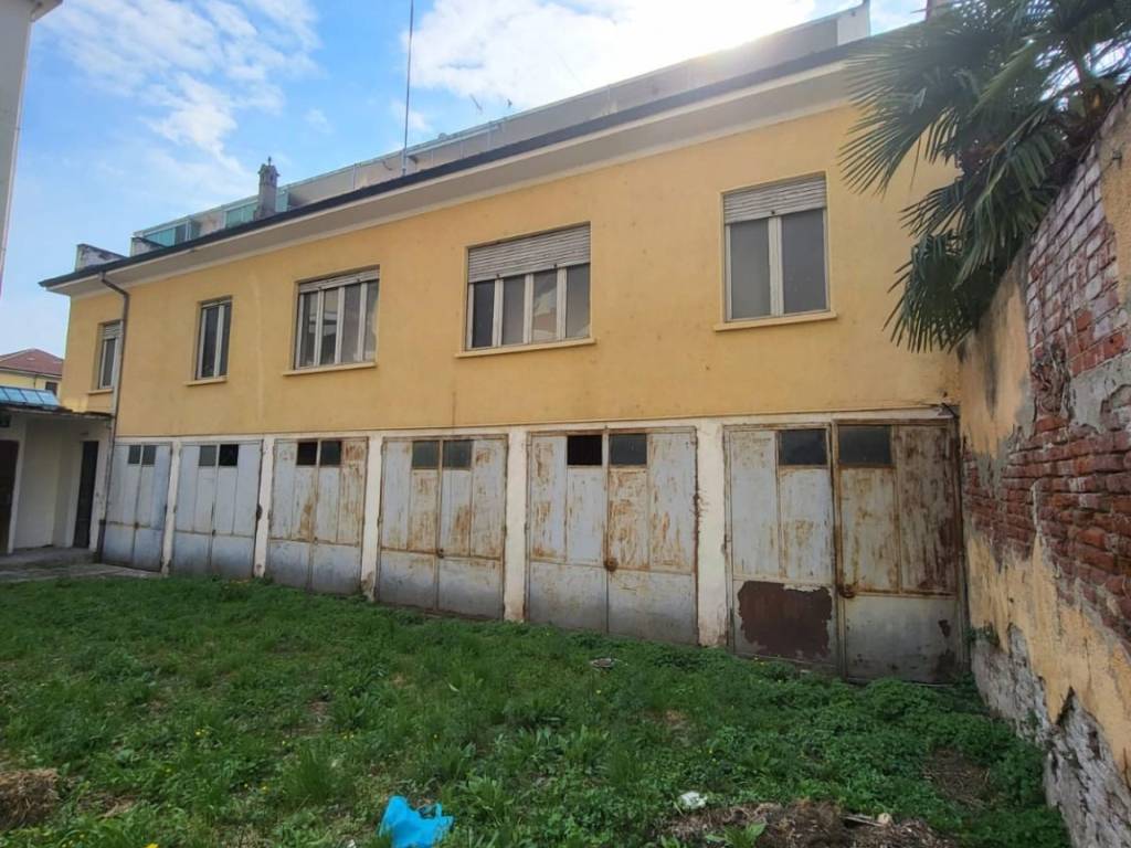 Palazzo / stabile a Pinerolo - Foto 2