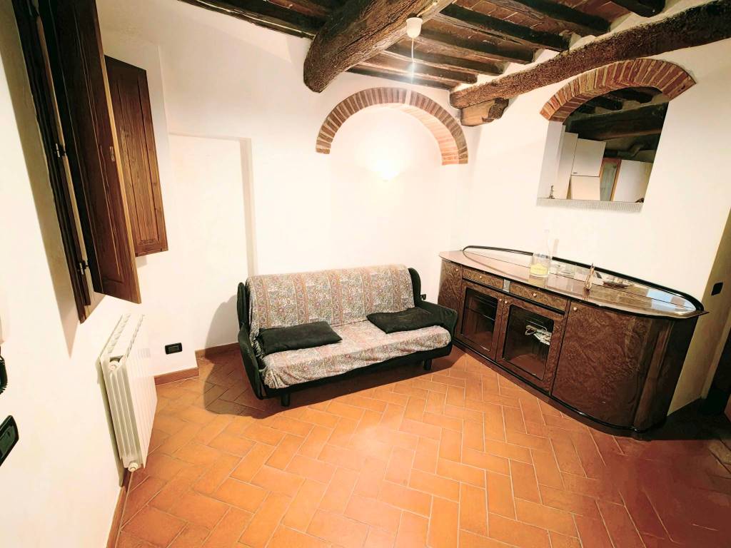 Appartamento a Montevarchi in Via Isidoro del Lungo - Foto 2