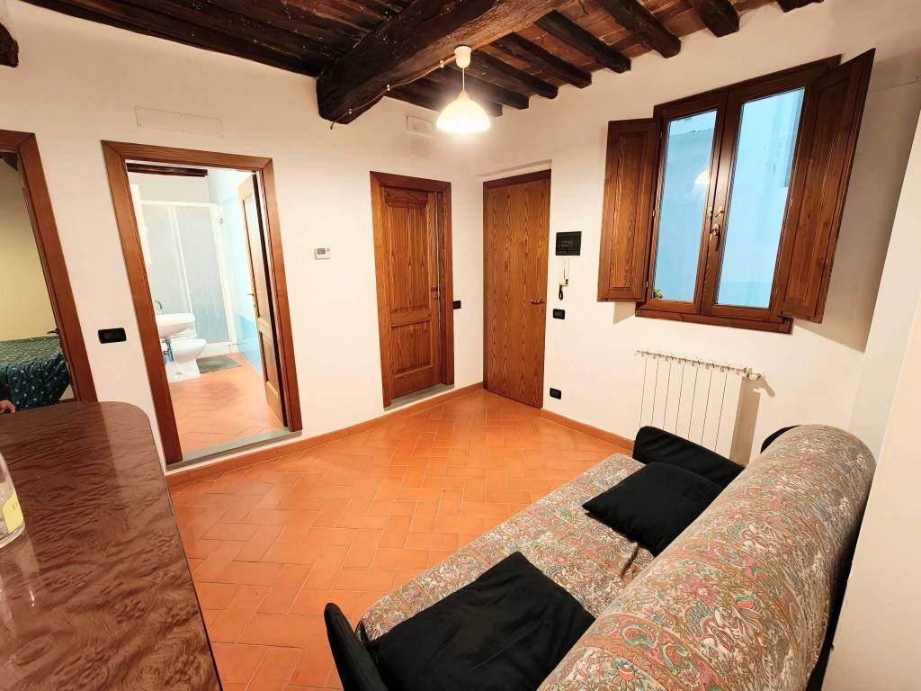 Appartamento a Montevarchi in Via Isidoro del Lungo - Foto 4