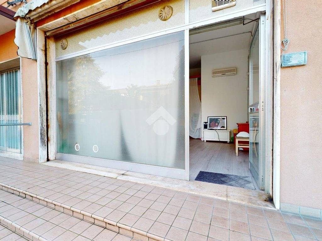 Immobile a Cento in Via Cattaneo, 5 - Foto 3