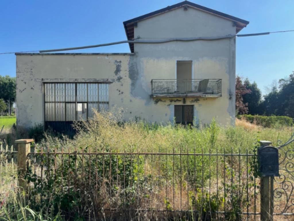 Villa a Cavezzo in Via Concordia - Foto 2