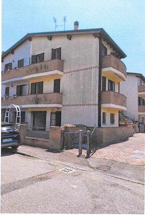 Villa a Argenta in Lelio Basso - Foto 2