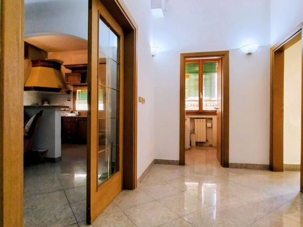 Appartamento a Bologna in Via Niccolò d'Apulia dall'Arca - Foto 2