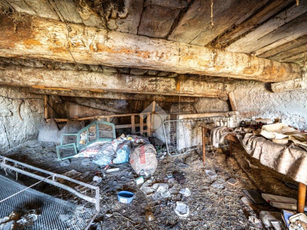 Rustico / casale a Erbezzo in Contrada Fagioli - Foto 2