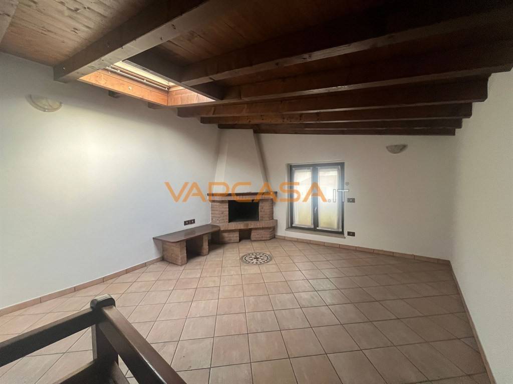 Casa indipendente a Barbata in Via Giacomo Leopardi - Foto 3