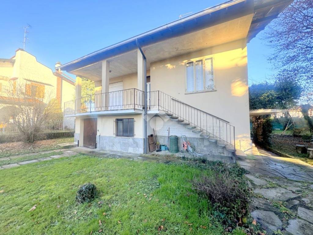 Villa a Cesate in Via Per Cesate, 130 - Foto 3