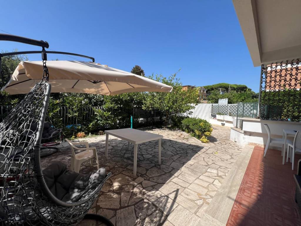 Villa a Anzio in Viale Elisabetta - Foto 2