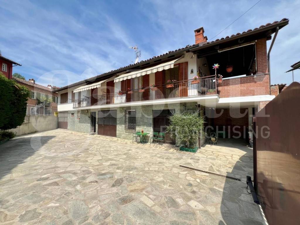 Casa indipendente a La morra in Via Fontane - Foto 2