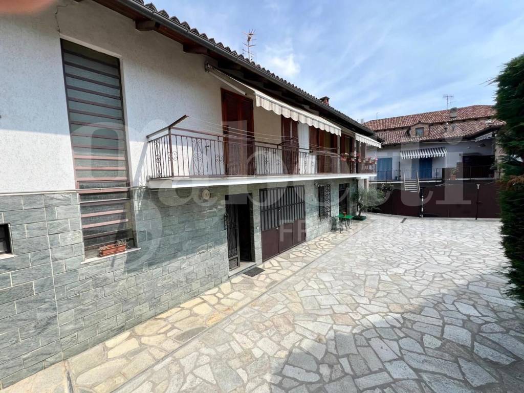 Casa indipendente a La morra in Via Fontane - Foto 3