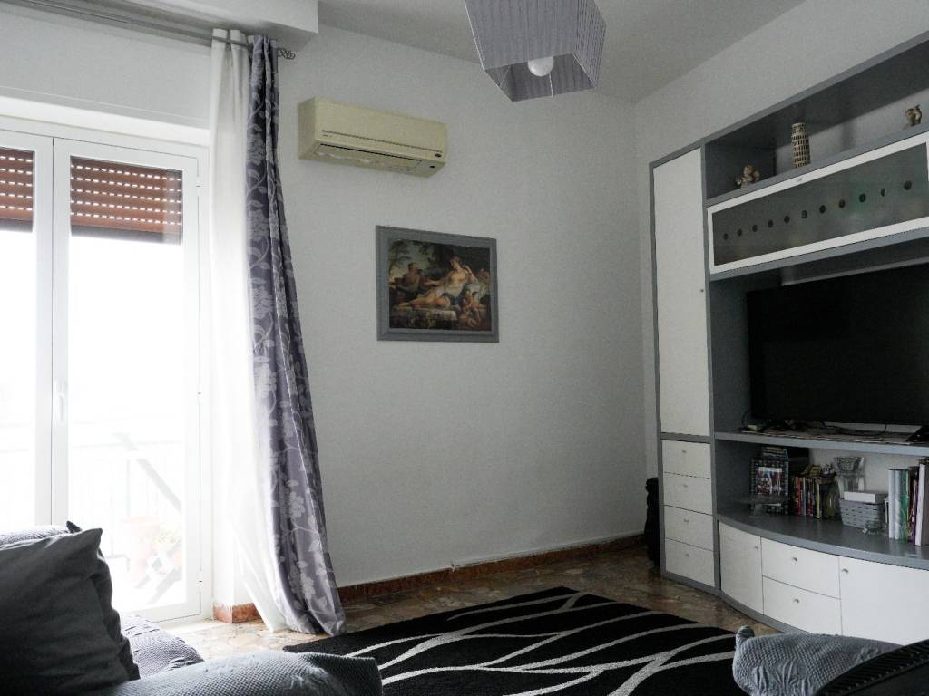 Appartamento a Crotone in Via Dante Alighieri, 26 - Foto 3