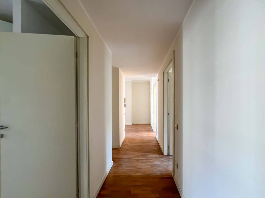 Appartamento a Cantù in Via Ugo Ricci - Foto 3