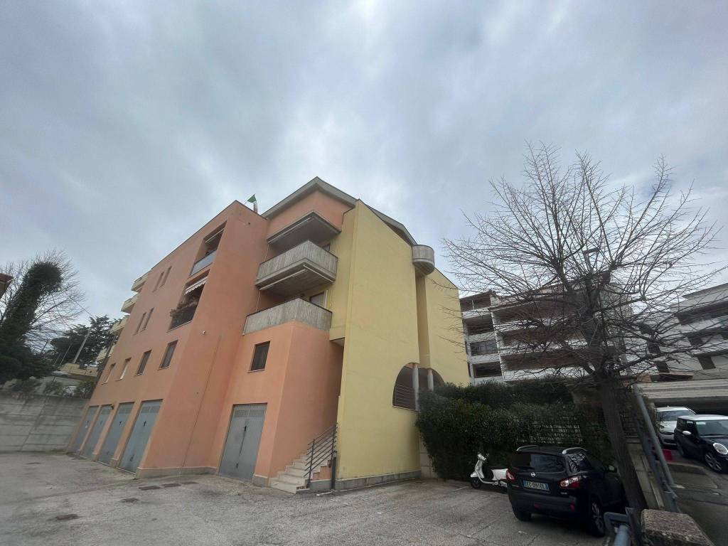 Attico / mansarda a Spoltore in Via Saline, 23 - Foto 5