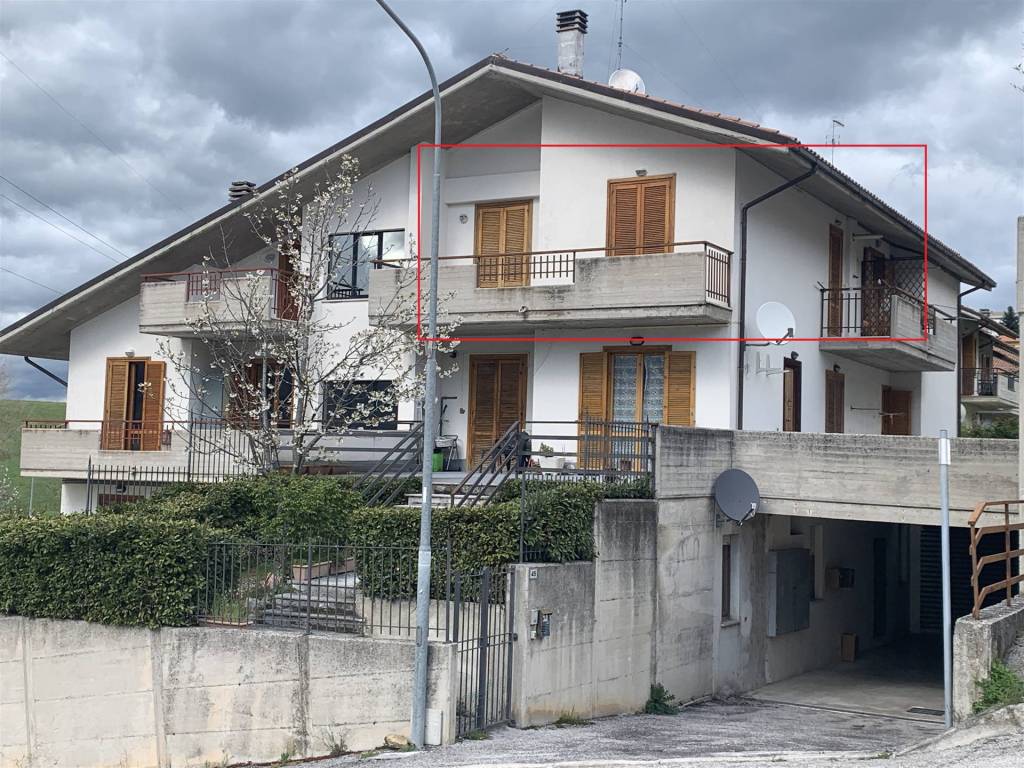 Appartamento a Camerino in via piccolomini cicarelli - Foto 2