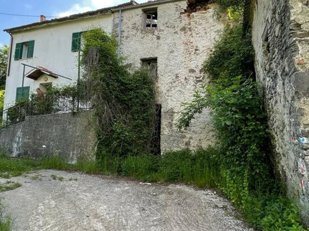 Rustico / casale a Savona in Via San Bartolomeo del Bosco - Foto 2
